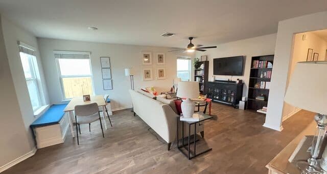 9930 Spotted Rose — photo 4