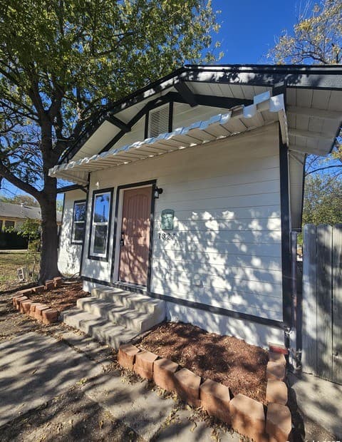 1827 Ashby — photo 3