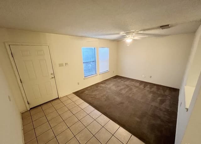 9629 Green Plain Dr — photo 3