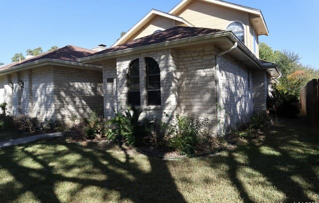 10010 Tezel Dr — photo 2