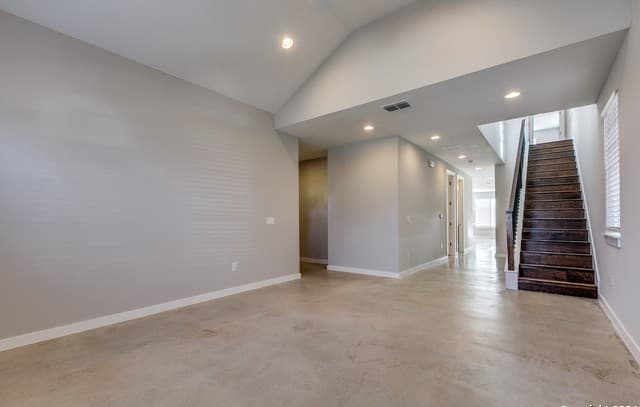 448 E Olmos Dr — photo 4