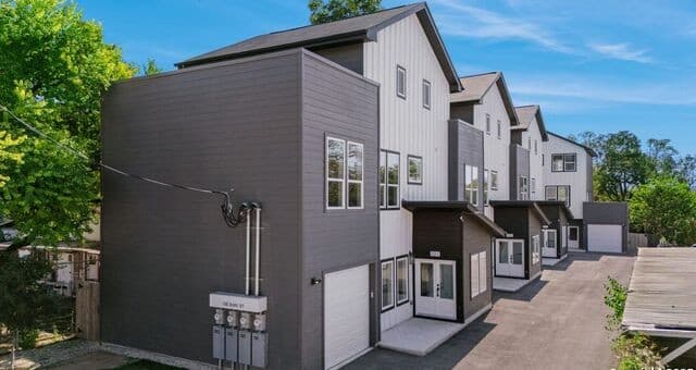 106 Bank St Unit 102 — photo 2