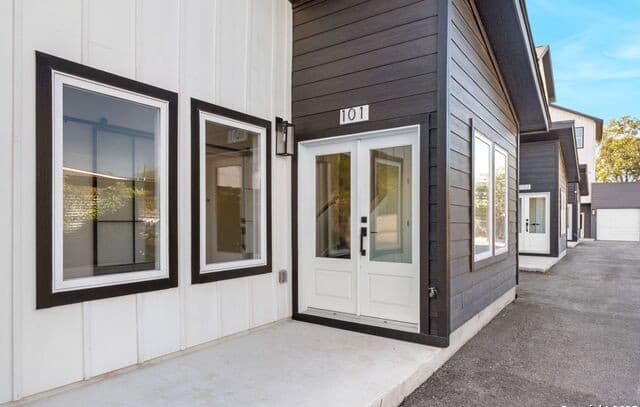 106 Bank St Unit 101 — photo 3