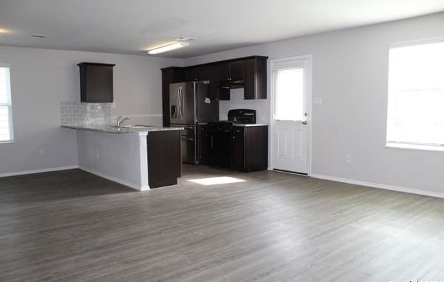 6522 Babcock Terrace — photo 2