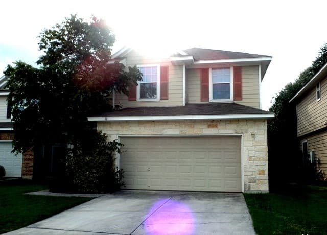 12719 Goldenrain Bay