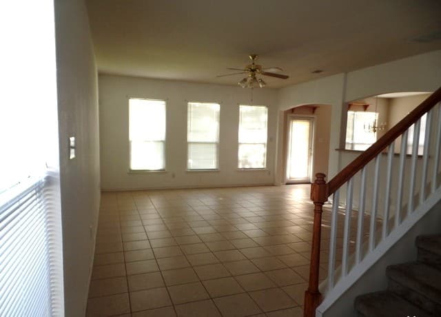 12719 Goldenrain Bay — photo 3