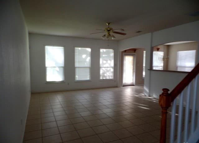 12719 Goldenrain Bay — photo 4