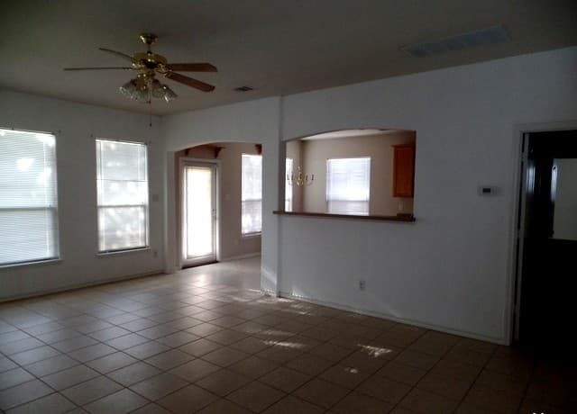 12719 Goldenrain Bay — photo 5