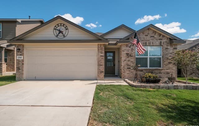 12915 Whisper Crossing — photo 1