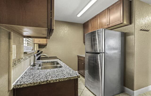 236 E Dullnig Unit 3 — photo 3