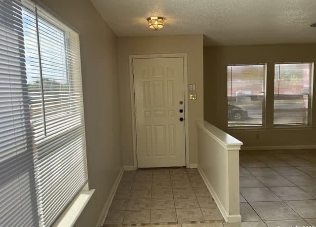 6212 Encanto Point — photo 2