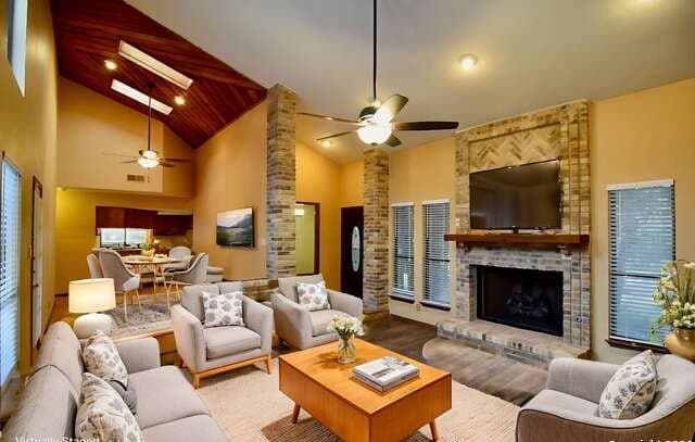 15203 Spring Water Cir — photo 2