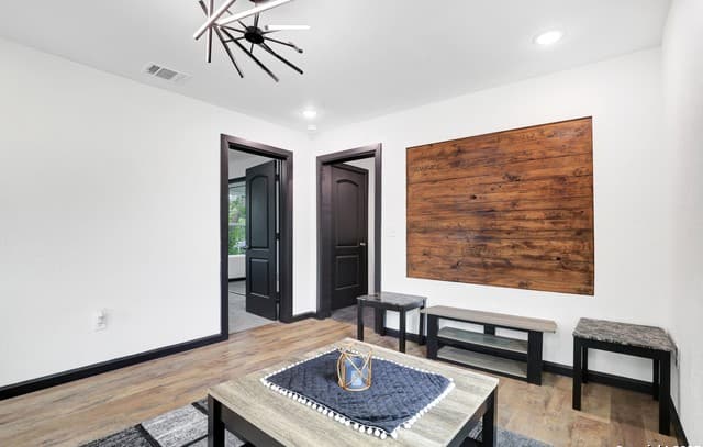 2-bedroom rental at 407 Big Foot in San Antonio, TX — photo 4