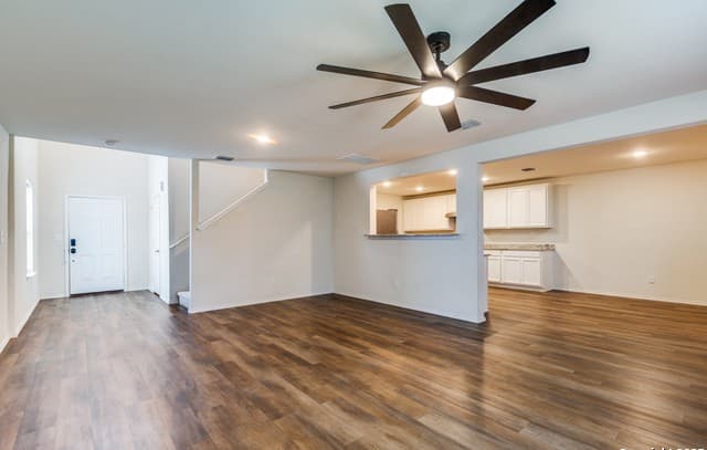 7357 Littlefoot — photo 2