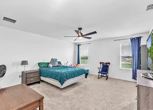 15836 Selene — photo 5