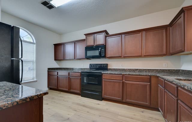 12227 Luckey Summit — photo 2