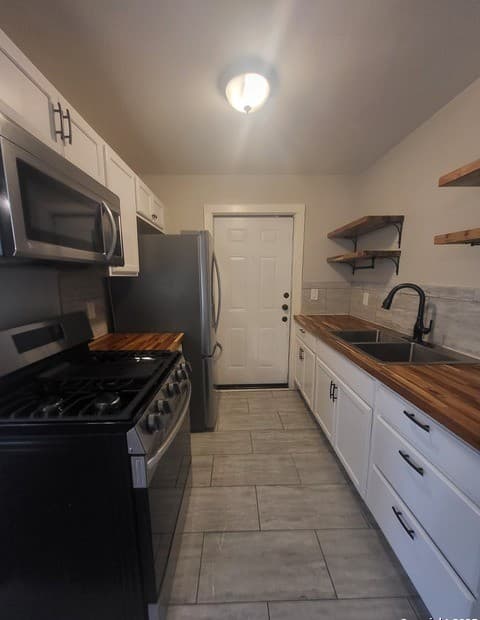 446 Glendale Ave — photo 3