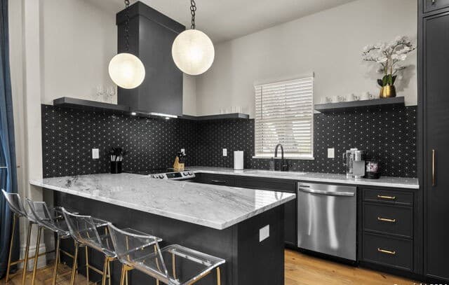 201 E Carson St Unit 2 — photo 5