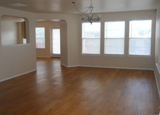 8818 Kestrel Oak — photo 3