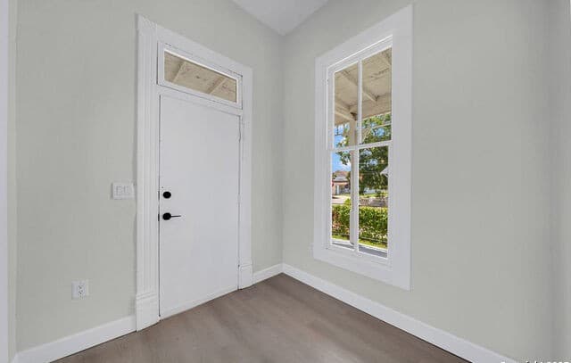 1219 Muncey — photo 3