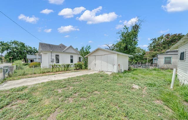 530 E Carson St — photo 3