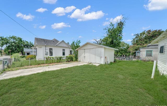 530 E Carson St — photo 4