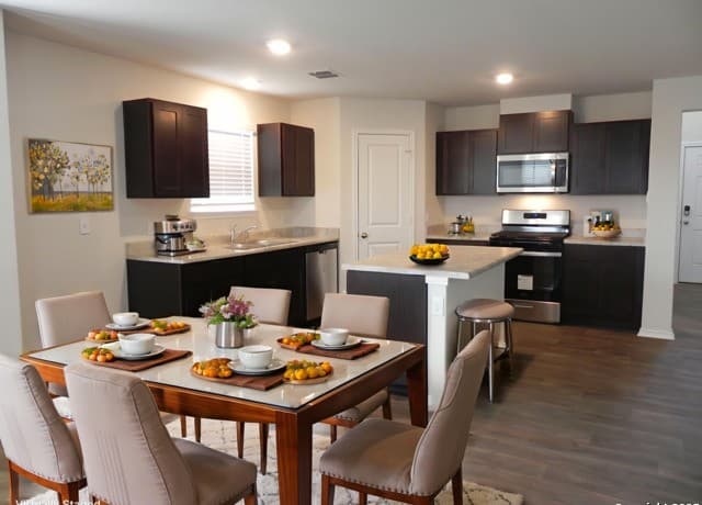 9506 Ranch Loop — photo 3