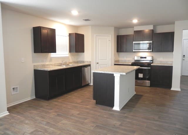 9506 Ranch Loop — photo 4