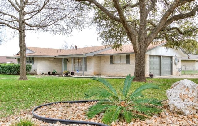 502 Downshire Dr — photo 2