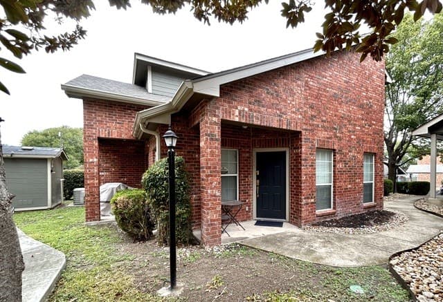 42 Chapel Hill Cir — photo 2