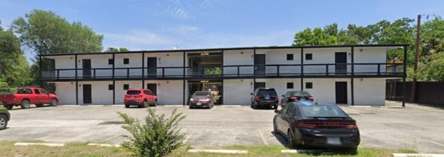 516 Gentleman Unit 15 — photo 4