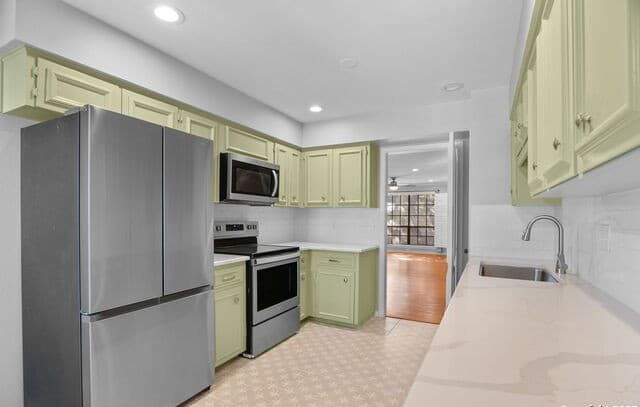 7926 Broadway Unit 608 — photo 4