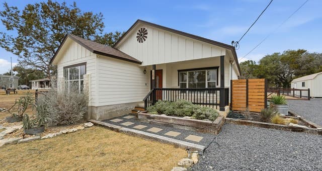 1064 Overbrook Ln — photo 2