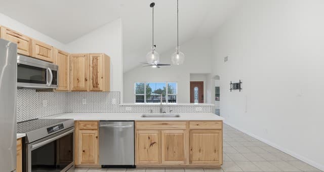 1064 Overbrook Ln — photo 5