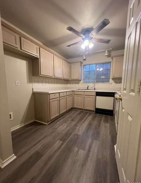 7103 Snowden Crest — photo 5