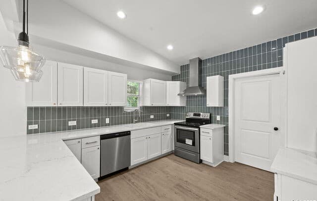 725 Westfall — photo 4