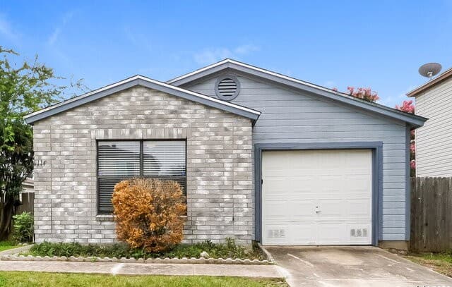 6114 Candletree — photo 1