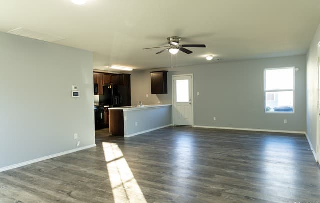 5907 Lady — photo 3