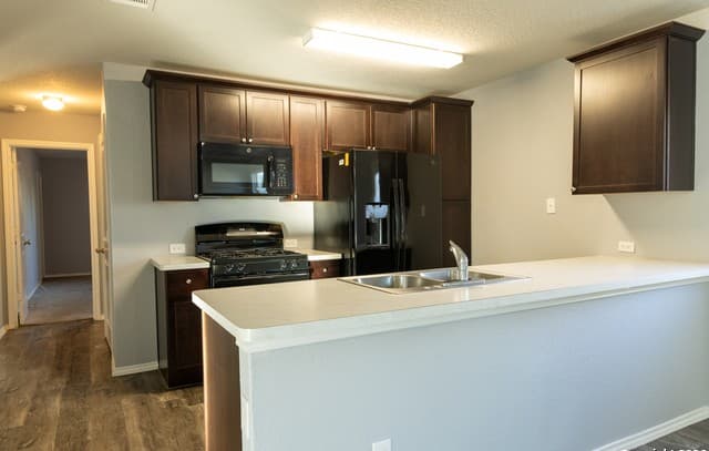 5907 Lady — photo 5