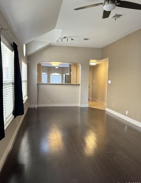 10913 Toscana — photo 4