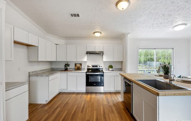 415 County Road 3822 — photo 4