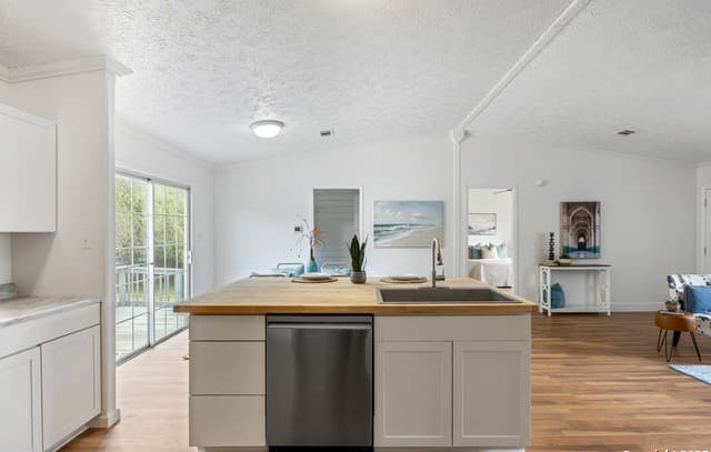 415 County Road 3822 — photo 5