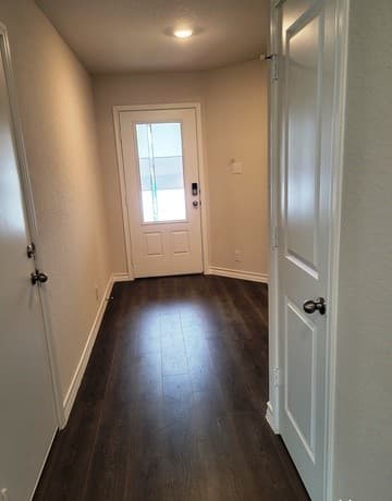 618 Cypress Bayou — photo 2