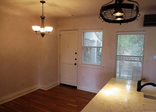 403 W Elsmere Pl Unit 4 — photo 3
