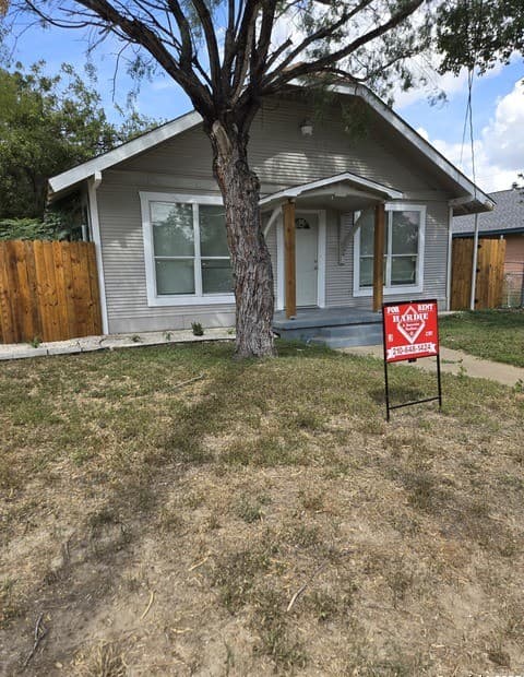 2051 Martin Luther King — photo 2