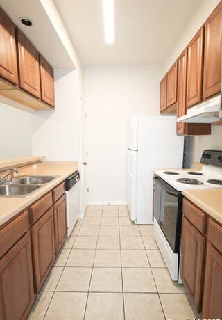 530 Dukeway Unit 3 — photo 3