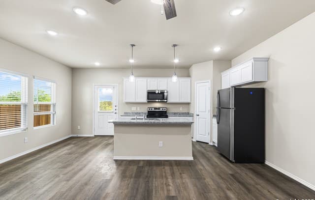 8911 Fm 1560 Unit 101 — photo 4