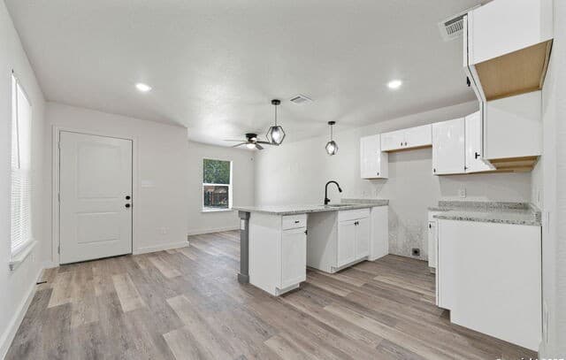 227 Grimes Unit 201 — photo 4