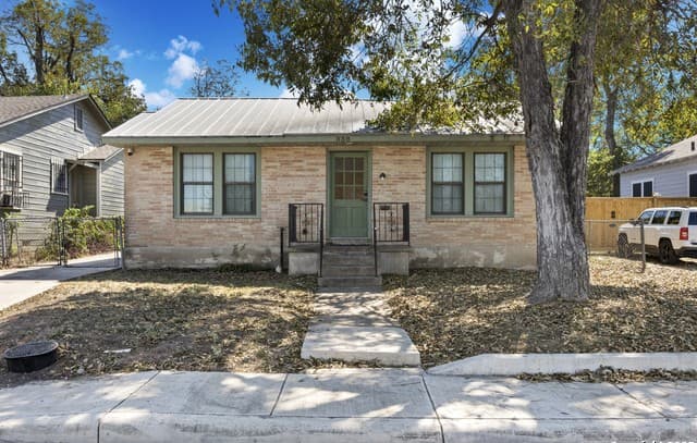 838 Gulf — photo 2