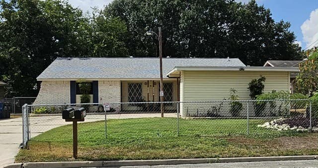 820 Durr — photo 3